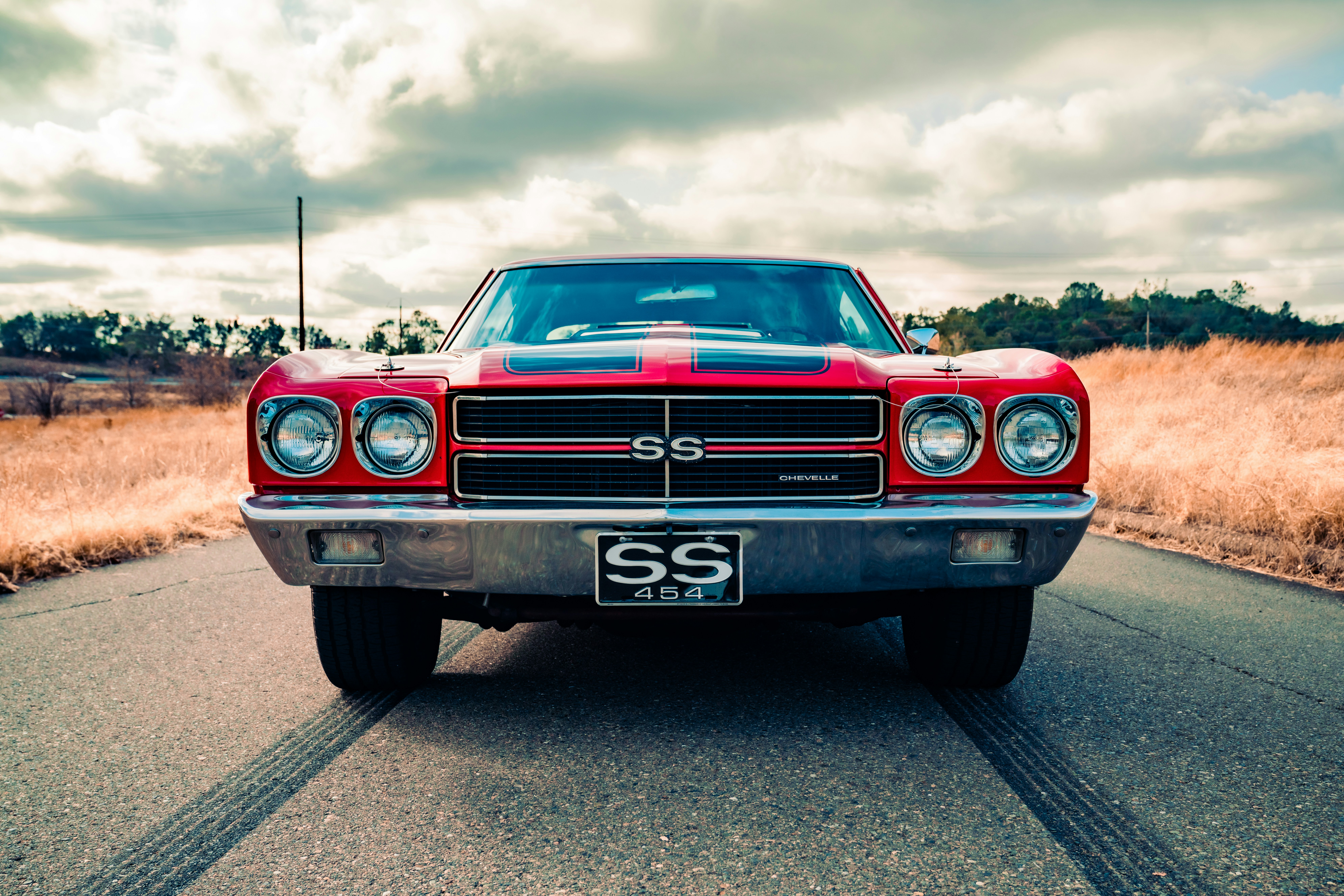 Red Chevelle with black stripes, picture number 2